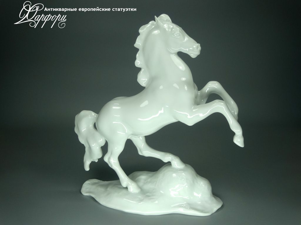 Купить фарфоровую статуэтку Rosenthal Конь на дыбах